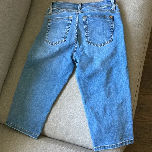 Cache Cache jean shorts - Picture 3 of 5